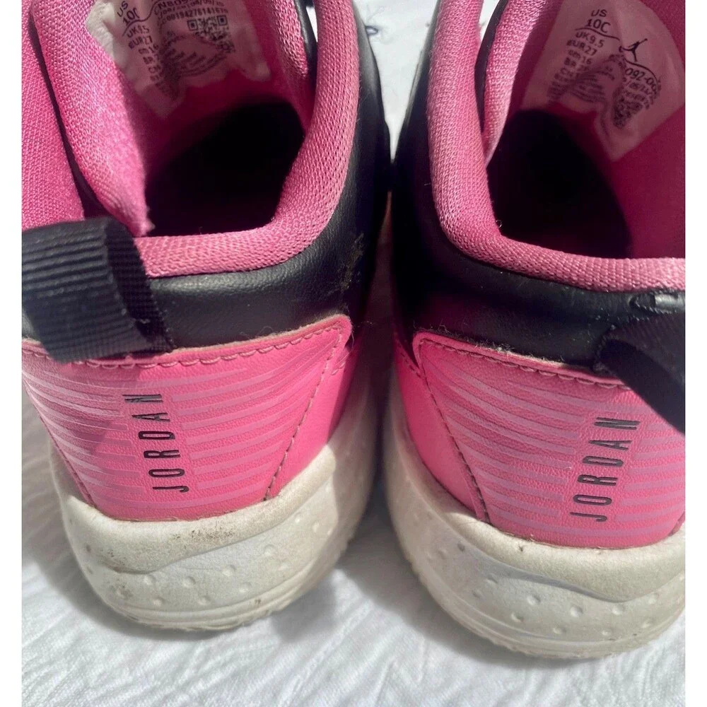 Jordan Max Aura 2 Girl's High Top Shoes Black/Pinksicle  CN8092-006 -Size 10C